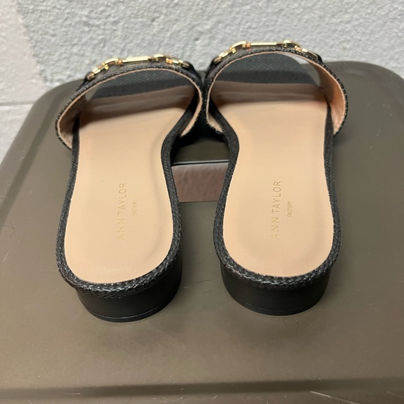 Ann Taylor Black Woven Slide Sandals with Gold Chain - Picture 4 of 5